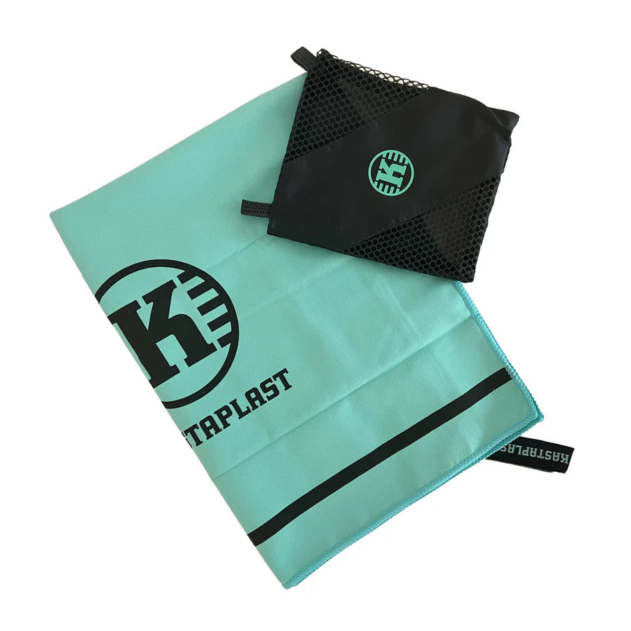 Disposable plastic towel